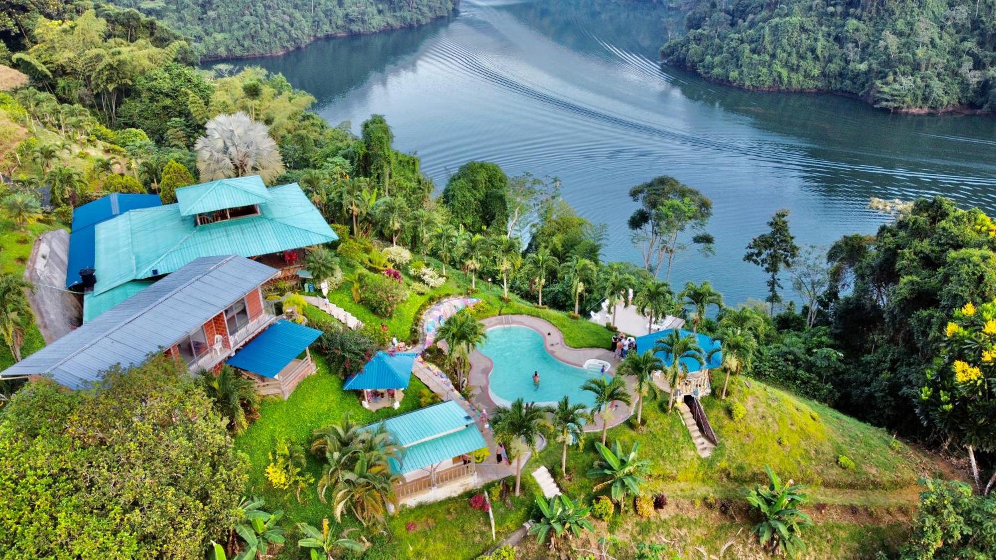 Ecohotel Campo Alegre Caldas Farm stay